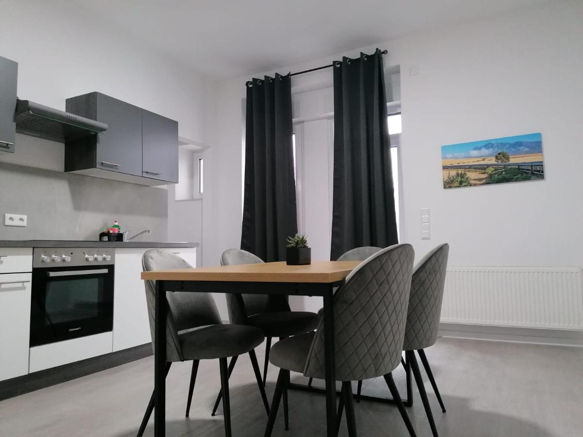Estrella24 Living Rooms Singapur Herne Ngoại thất bức ảnh